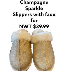 Champagne sparkle slippers size 8 NWT